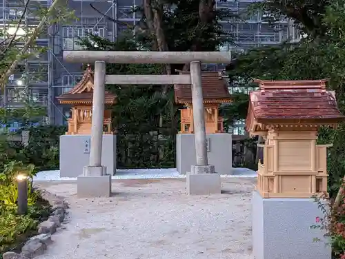 西久保八幡神社の鳥居