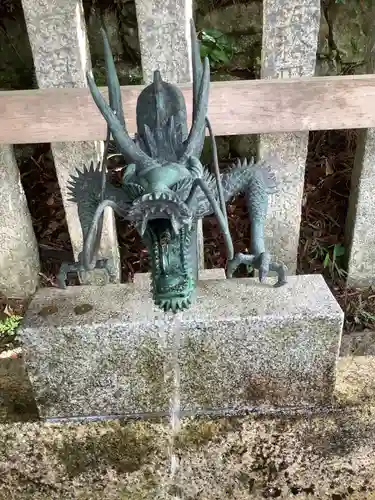 恵那神社の手水