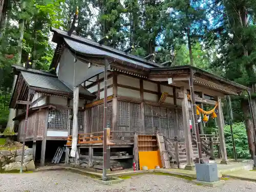 高田神社の本殿・本堂