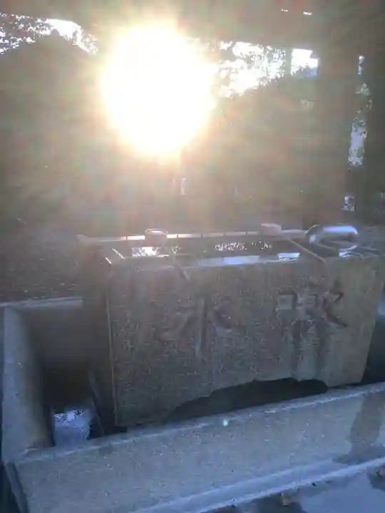 溝旗神社(肇國神社)の手水舎
