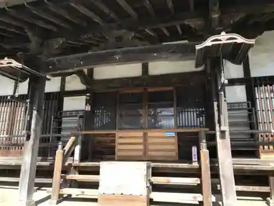 城前寺の本殿・本堂