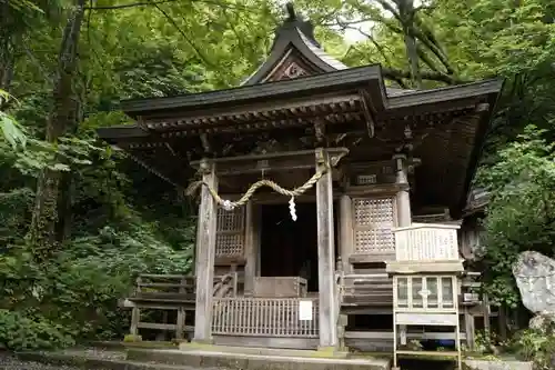 戸隠神社九頭龍社の本殿