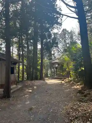 鎌形八幡神社の{uncategorized: "未分類", other: "その他", undefined: "問題あり", building: "その他建物", grave: "お墓", sacred_gate: "鳥居", guardian: "狛犬", statue: "像", buddha: "仏像", history: "歴史", nature: "自然", garden: "庭園", animal: "動物", pagoda: "塔", temizu: "手水舎", mountain_gate: "山門・神門", sanctuary: "本殿・本堂", subordinate: "末社・摂社", art: "芸術", scenery: "景色", jizo: "地蔵", ema: "絵馬", goshuin: "御朱印", omikuji: "おみくじ", items: "授与品その他", amulet: "お守り", goshuincho: "御朱印帳", eats: "食事", festival: "お祭り", votive_dance: "神楽", shichigosan: "七五三参", wedding: "結婚式", experience: "体験その他", initially: "初詣", around: "周辺", anti_infection: "感染症対策"}