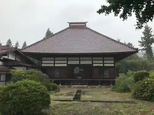 盛蓮寺の本殿