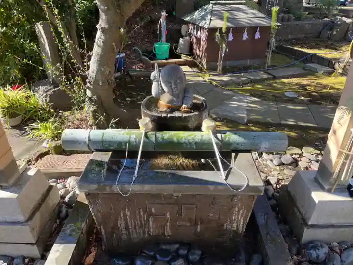 境木地蔵尊の手水舎