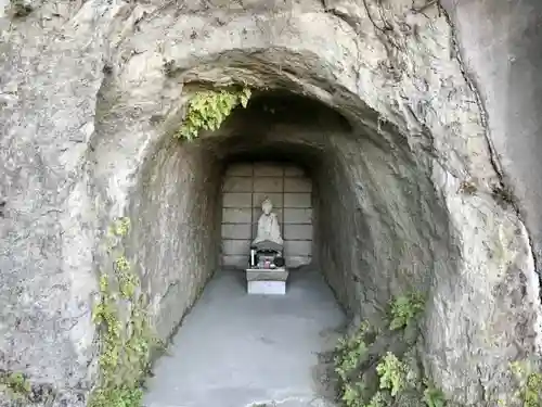 海向山岩松寺金蔵院の仏像