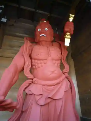 丹生大師 神宮寺の像