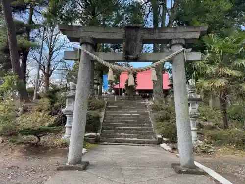 隠津島神社の{uncategorized: "未分類", other: "その他", undefined: "問題あり", building: "その他建物", grave: "お墓", sacred_gate: "鳥居", guardian: "狛犬", statue: "像", buddha: "仏像", history: "歴史", nature: "自然", garden: "庭園", animal: "動物", pagoda: "塔", temizu: "手水舎", mountain_gate: "山門・神門", sanctuary: "本殿・本堂", subordinate: "末社・摂社", art: "芸術", scenery: "景色", jizo: "地蔵", ema: "絵馬", goshuin: "御朱印", omikuji: "おみくじ", items: "授与品その他", amulet: "お守り", goshuincho: "御朱印帳", eats: "食事", festival: "お祭り", votive_dance: "神楽", shichigosan: "七五三参", wedding: "結婚式", experience: "体験その他", initially: "初詣", around: "周辺", anti_infection: "感染症対策"}