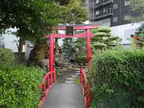 羽衣町厳島神社（関内厳島神社・横浜弁天）の庭園