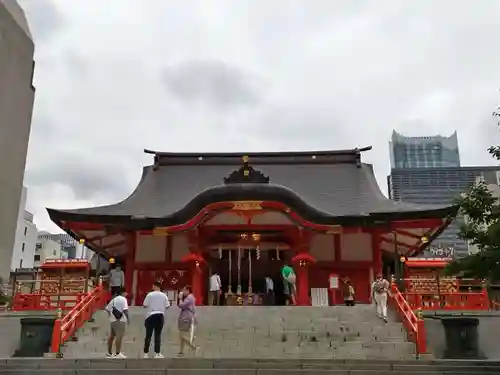 花園神社の本殿・本堂