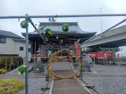 眞中神社の{uncategorized: "未分類", other: "その他", undefined: "問題あり", building: "その他建物", grave: "お墓", sacred_gate: "鳥居", guardian: "狛犬", statue: "像", buddha: "仏像", history: "歴史", nature: "自然", garden: "庭園", animal: "動物", pagoda: "塔", temizu: "手水舎", mountain_gate: "山門・神門", sanctuary: "本殿・本堂", subordinate: "末社・摂社", art: "芸術", scenery: "景色", jizo: "地蔵", ema: "絵馬", goshuin: "御朱印", omikuji: "おみくじ", items: "授与品その他", amulet: "お守り", goshuincho: "御朱印帳", eats: "食事", festival: "お祭り", votive_dance: "神楽", shichigosan: "七五三参", wedding: "結婚式", experience: "体験その他", initially: "初詣", around: "周辺", anti_infection: "感染症対策"}