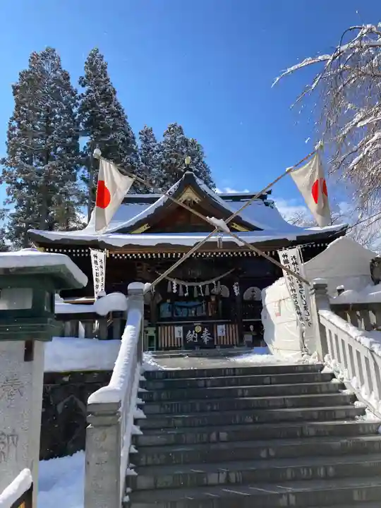 三ツ石神社の本殿・本堂
