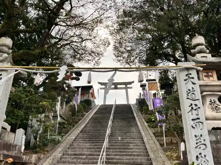 大山神社(自転車神社・耳明神社)の{uncategorized: "未分類", other: "その他", undefined: "問題あり", building: "その他建物", grave: "お墓", sacred_gate: "鳥居", guardian: "狛犬", statue: "像", buddha: "仏像", history: "歴史", nature: "自然", garden: "庭園", animal: "動物", pagoda: "塔", temizu: "手水舎", mountain_gate: "山門・神門", sanctuary: "本殿・本堂", subordinate: "末社・摂社", art: "芸術", scenery: "景色", jizo: "地蔵", ema: "絵馬", goshuin: "御朱印", omikuji: "おみくじ", items: "授与品その他", amulet: "お守り", goshuincho: "御朱印帳", eats: "食事", festival: "お祭り", votive_dance: "神楽", shichigosan: "七五三参", wedding: "結婚式", experience: "体験その他", initially: "初詣", around: "周辺", anti_infection: "感染症対策"}