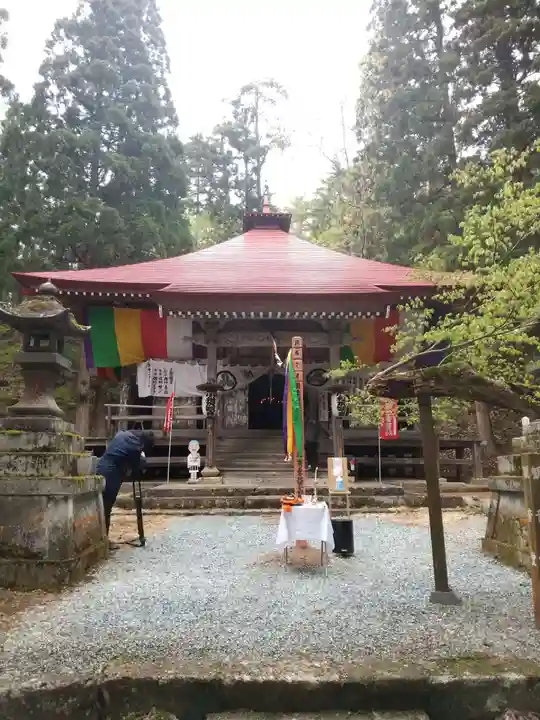 小松沢観音の本殿・本堂