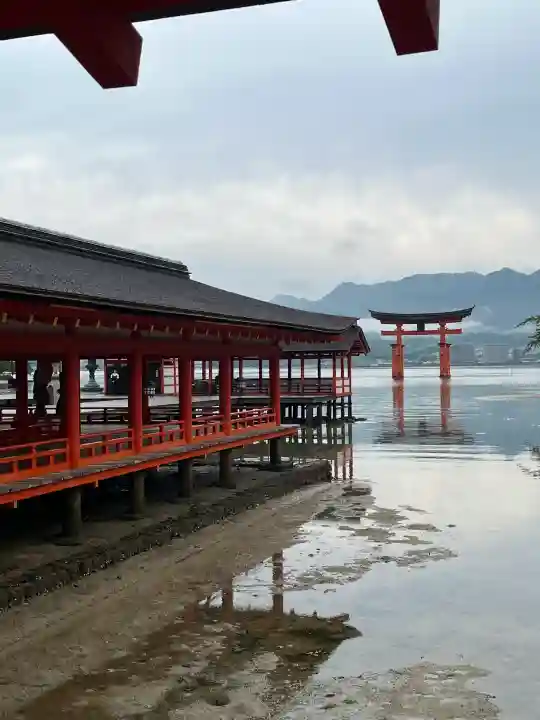 厳島神社(広島県)