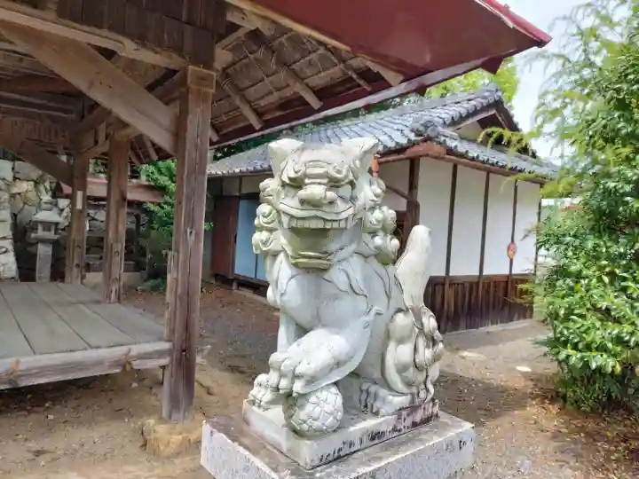 志波加神社の{uncategorized: "未分類", other: "その他", undefined: "問題あり", building: "その他建物", grave: "お墓", sacred_gate: "鳥居", guardian: "狛犬", statue: "像", buddha: "仏像", history: "歴史", nature: "自然", garden: "庭園", animal: "動物", pagoda: "塔", temizu: "手水舎", mountain_gate: "山門・神門", sanctuary: "本殿・本堂", subordinate: "末社・摂社", art: "芸術", scenery: "景色", jizo: "地蔵", ema: "絵馬", goshuin: "御朱印", omikuji: "おみくじ", items: "授与品その他", amulet: "お守り", goshuincho: "御朱印帳", eats: "食事", festival: "お祭り", votive_dance: "神楽", shichigosan: "七五三参", wedding: "結婚式", experience: "体験その他", initially: "初詣", around: "周辺", anti_infection: "感染症対策"}