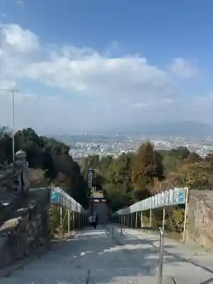 高良大社の{uncategorized: "未分類", other: "その他", undefined: "問題あり", building: "その他建物", grave: "お墓", sacred_gate: "鳥居", guardian: "狛犬", statue: "像", buddha: "仏像", history: "歴史", nature: "自然", garden: "庭園", animal: "動物", pagoda: "塔", temizu: "手水舎", mountain_gate: "山門・神門", sanctuary: "本殿・本堂", subordinate: "末社・摂社", art: "芸術", scenery: "景色", jizo: "地蔵", ema: "絵馬", goshuin: "御朱印", omikuji: "おみくじ", items: "授与品その他", amulet: "お守り", goshuincho: "御朱印帳", eats: "食事", festival: "お祭り", votive_dance: "神楽", shichigosan: "七五三参", wedding: "結婚式", experience: "体験その他", initially: "初詣", around: "周辺", anti_infection: "感染症対策"}