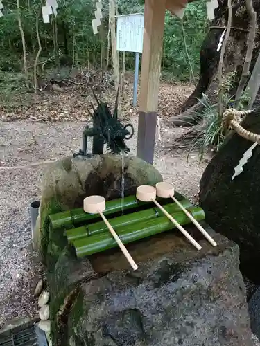 花窟神社の手水舎
