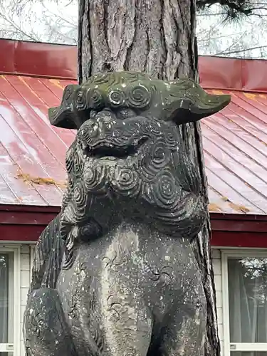 彌彦神社　(伊夜日子神社)の狛犬