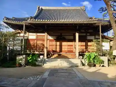 現光寺の本殿・本堂