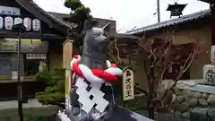 伊奴神社の狛犬