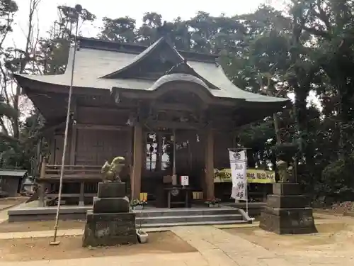 堀出神社の本殿・本堂