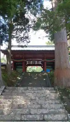 日光二荒山神社中宮祠の山門・神門