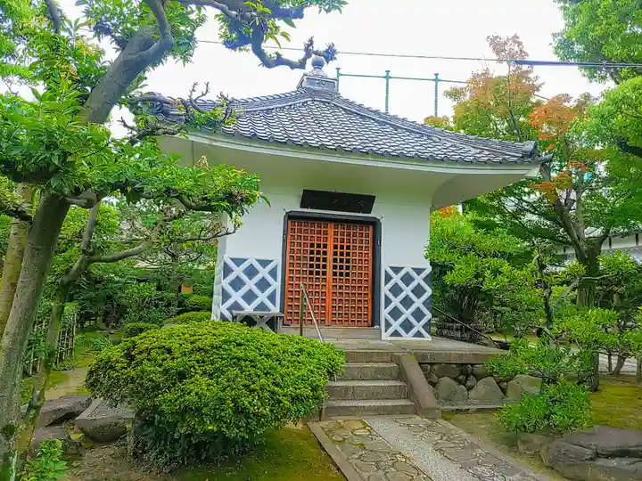 青大悲寺の末社・摂社
