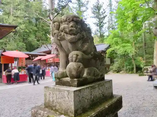 宝登山神社の狛犬