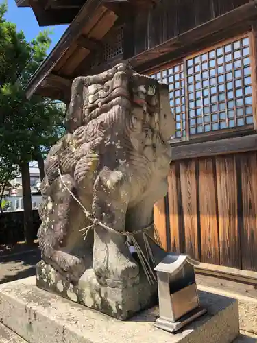 四所神社の狛犬