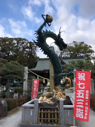 田村神社の狛犬