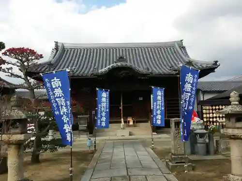 金倉寺の本殿・本堂