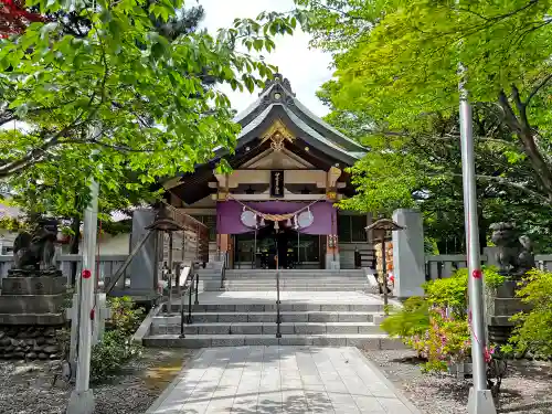 彌彦神社　(伊夜日子神社)の本殿・本堂