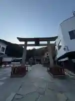 美保神社の{uncategorized: "未分類", other: "その他", undefined: "問題あり", building: "その他建物", grave: "お墓", sacred_gate: "鳥居", guardian: "狛犬", statue: "像", buddha: "仏像", history: "歴史", nature: "自然", garden: "庭園", animal: "動物", pagoda: "塔", temizu: "手水舎", mountain_gate: "山門・神門", sanctuary: "本殿・本堂", subordinate: "末社・摂社", art: "芸術", scenery: "景色", jizo: "地蔵", ema: "絵馬", goshuin: "御朱印", omikuji: "おみくじ", items: "授与品その他", amulet: "お守り", goshuincho: "御朱印帳", eats: "食事", festival: "お祭り", votive_dance: "神楽", shichigosan: "七五三参", wedding: "結婚式", experience: "体験その他", initially: "初詣", around: "周辺", anti_infection: "感染症対策"}