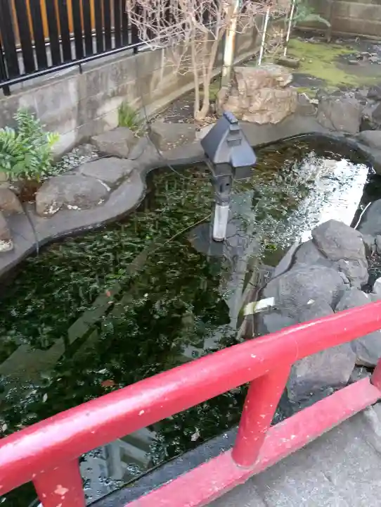 羽衣町厳島神社(関内厳島神社・横浜弁天)の{uncategorized: "未分類", other: "その他", undefined: "問題あり", building: "その他建物", grave: "お墓", sacred_gate: "鳥居", guardian: "狛犬", statue: "像", buddha: "仏像", history: "歴史", nature: "自然", garden: "庭園", animal: "動物", pagoda: "塔", temizu: "手水舎", mountain_gate: "山門・神門", sanctuary: "本殿・本堂", subordinate: "末社・摂社", art: "芸術", scenery: "景色", jizo: "地蔵", ema: "絵馬", goshuin: "御朱印", omikuji: "おみくじ", items: "授与品その他", amulet: "お守り", goshuincho: "御朱印帳", eats: "食事", festival: "お祭り", votive_dance: "神楽", shichigosan: "七五三参", wedding: "結婚式", experience: "体験その他", initially: "初詣", around: "周辺", anti_infection: "感染症対策"}