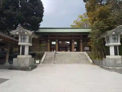 東郷神社の山門・神門