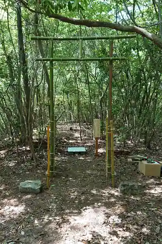 神谷稲荷明神社の鳥居