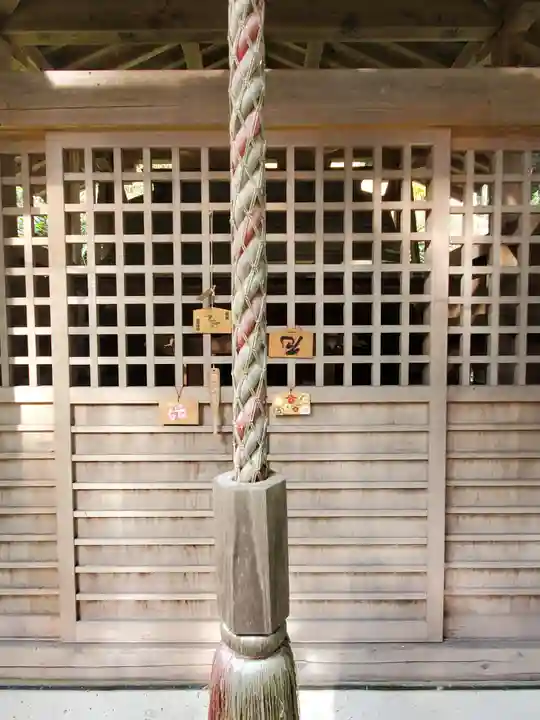 矢背負稲荷神社の本殿・本堂