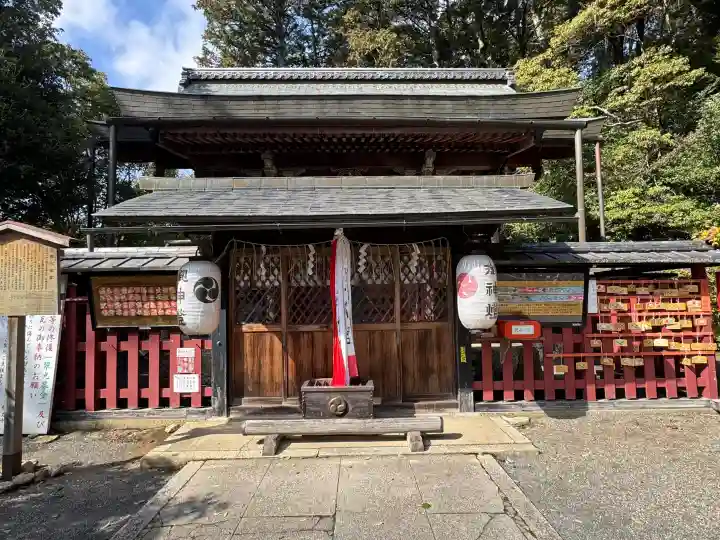 平岡八幡宮の{uncategorized: "未分類", other: "その他", undefined: "問題あり", building: "その他建物", grave: "お墓", sacred_gate: "鳥居", guardian: "狛犬", statue: "像", buddha: "仏像", history: "歴史", nature: "自然", garden: "庭園", animal: "動物", pagoda: "塔", temizu: "手水舎", mountain_gate: "山門・神門", sanctuary: "本殿・本堂", subordinate: "末社・摂社", art: "芸術", scenery: "景色", jizo: "地蔵", ema: "絵馬", goshuin: "御朱印", omikuji: "おみくじ", items: "授与品その他", amulet: "お守り", goshuincho: "御朱印帳", eats: "食事", festival: "お祭り", votive_dance: "神楽", shichigosan: "七五三参", wedding: "結婚式", experience: "体験その他", initially: "初詣", around: "周辺", anti_infection: "感染症対策"}