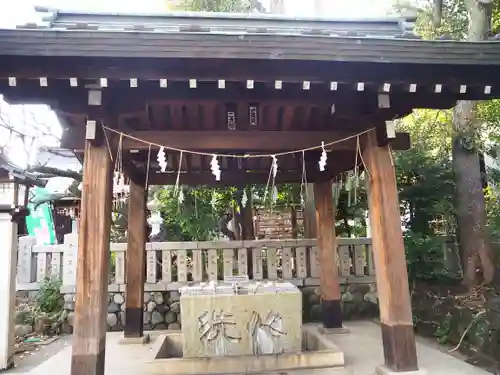 新宿下落合氷川神社の手水舎
