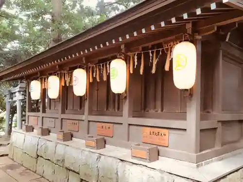 検見川神社の末社