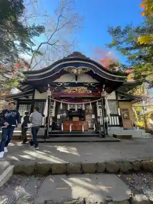 新屋山神社(山梨県)