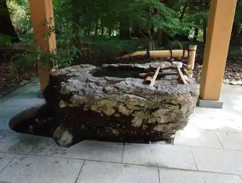 渭伊神社の手水舎