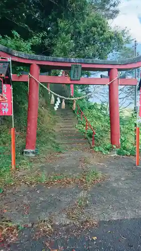 正一位 若草稲荷神社の鳥居