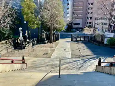 観音寺の{uncategorized: "未分類", other: "その他", undefined: "問題あり", building: "その他建物", grave: "お墓", sacred_gate: "鳥居", guardian: "狛犬", statue: "像", buddha: "仏像", history: "歴史", nature: "自然", garden: "庭園", animal: "動物", pagoda: "塔", temizu: "手水舎", mountain_gate: "山門・神門", sanctuary: "本殿・本堂", subordinate: "末社・摂社", art: "芸術", scenery: "景色", jizo: "地蔵", ema: "絵馬", goshuin: "御朱印", omikuji: "おみくじ", items: "授与品その他", amulet: "お守り", goshuincho: "御朱印帳", eats: "食事", festival: "お祭り", votive_dance: "神楽", shichigosan: "七五三参", wedding: "結婚式", experience: "体験その他", initially: "初詣", around: "周辺", anti_infection: "感染症対策"}