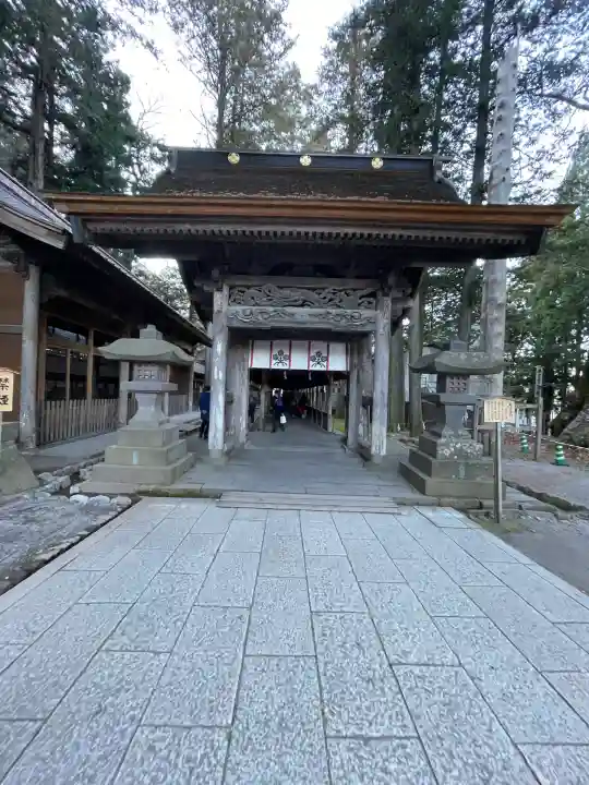 諏訪大社(長野県)