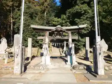 八宮神社(越畑)の{uncategorized: "未分類", other: "その他", undefined: "問題あり", building: "その他建物", grave: "お墓", sacred_gate: "鳥居", guardian: "狛犬", statue: "像", buddha: "仏像", history: "歴史", nature: "自然", garden: "庭園", animal: "動物", pagoda: "塔", temizu: "手水舎", mountain_gate: "山門・神門", sanctuary: "本殿・本堂", subordinate: "末社・摂社", art: "芸術", scenery: "景色", jizo: "地蔵", ema: "絵馬", goshuin: "御朱印", omikuji: "おみくじ", items: "授与品その他", amulet: "お守り", goshuincho: "御朱印帳", eats: "食事", festival: "お祭り", votive_dance: "神楽", shichigosan: "七五三参", wedding: "結婚式", experience: "体験その他", initially: "初詣", around: "周辺", anti_infection: "感染症対策"}