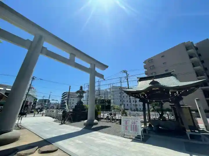 白旗神社の{uncategorized: "未分類", other: "その他", undefined: "問題あり", building: "その他建物", grave: "お墓", sacred_gate: "鳥居", guardian: "狛犬", statue: "像", buddha: "仏像", history: "歴史", nature: "自然", garden: "庭園", animal: "動物", pagoda: "塔", temizu: "手水舎", mountain_gate: "山門・神門", sanctuary: "本殿・本堂", subordinate: "末社・摂社", art: "芸術", scenery: "景色", jizo: "地蔵", ema: "絵馬", goshuin: "御朱印", omikuji: "おみくじ", items: "授与品その他", amulet: "お守り", goshuincho: "御朱印帳", eats: "食事", festival: "お祭り", votive_dance: "神楽", shichigosan: "七五三参", wedding: "結婚式", experience: "体験その他", initially: "初詣", around: "周辺", anti_infection: "感染症対策"}
