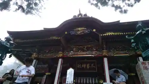 三峯神社の本殿