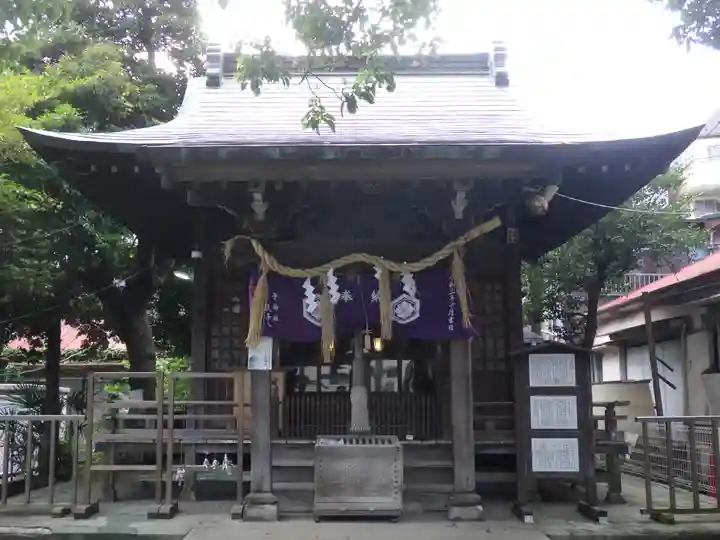 子神社の本殿・本堂